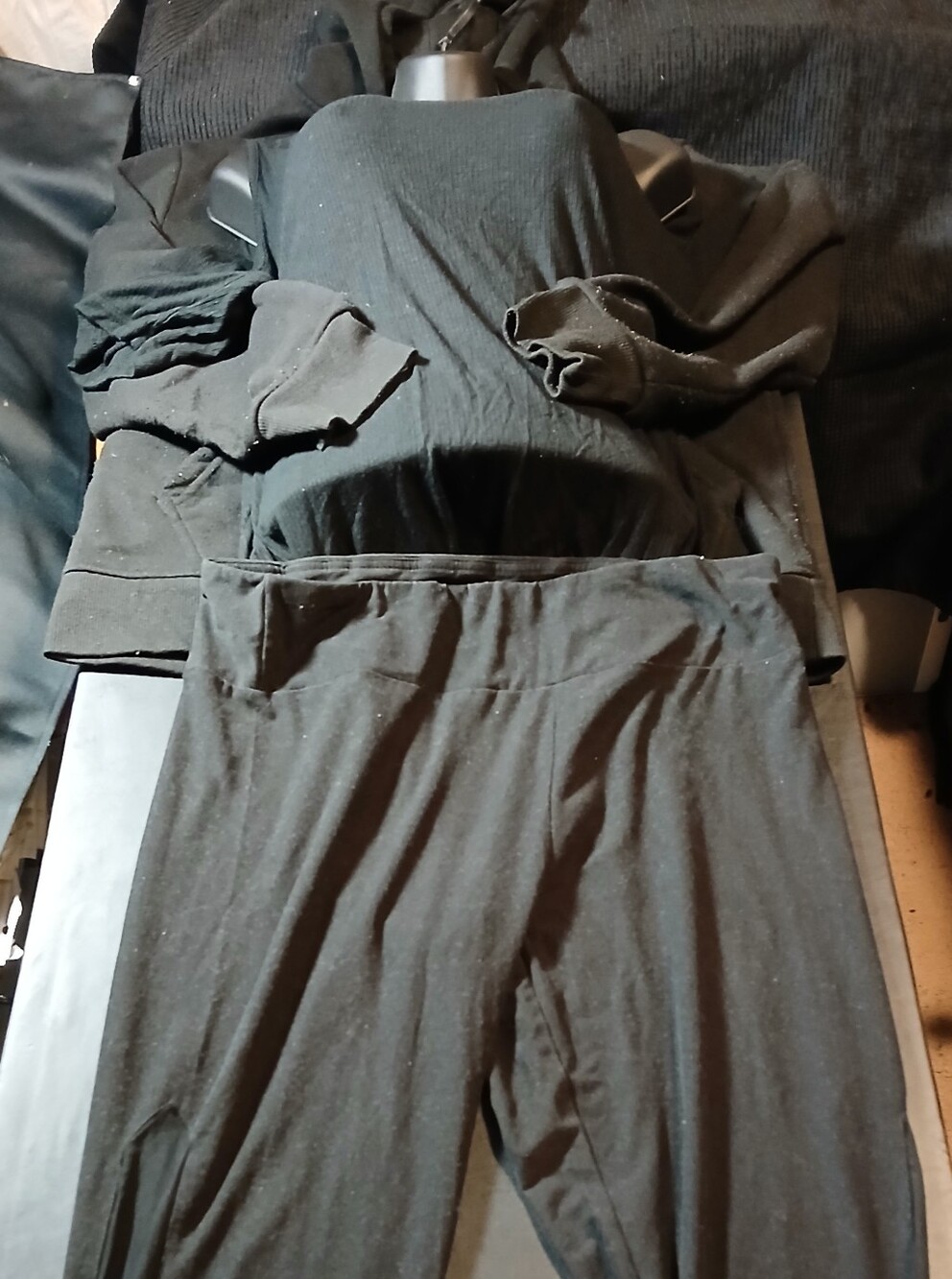 NoBo Size Xl Leggings/ambiance Xl Shoulder Less Short Sleeve/ Studio L Hoodie